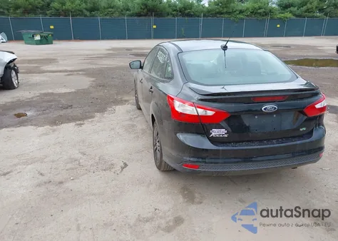 2012 Ford Focus Se z USA, uszkodzony, nr VIN 1FAHP3F22CL249739